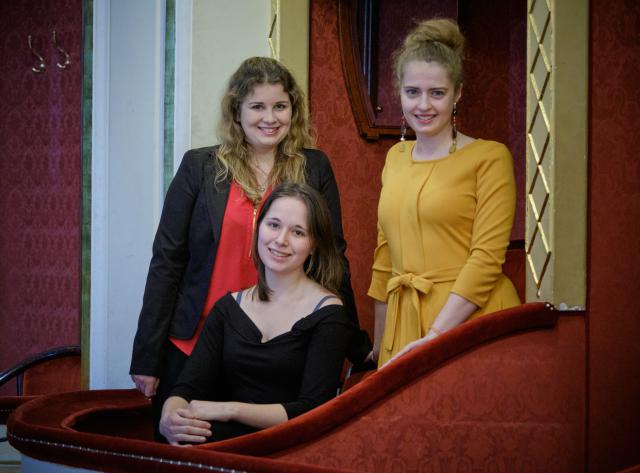 Studentskou porotu letos tvoří Kristýna Plešková, Jolanta Lipková a Tereza Blažková. Foto Michal Klíma